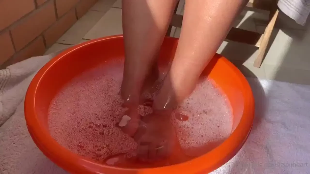 So i did it here is the complete video of my pedicure enjoy your 