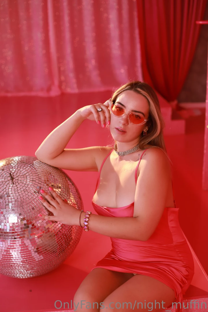 Hello my darling classically - skirts dresses stilettos manicures a 