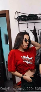 I love people who make me laugh i really think that laughing is what i