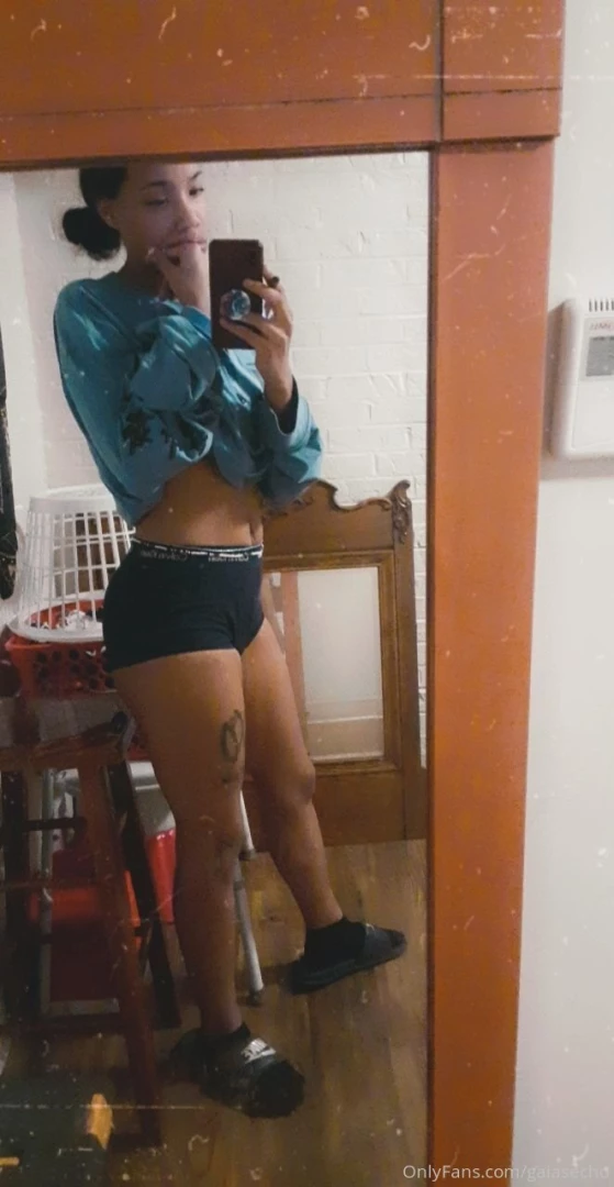 Realized the past few days my booty has grown i kept wondering why mfs part 1 
