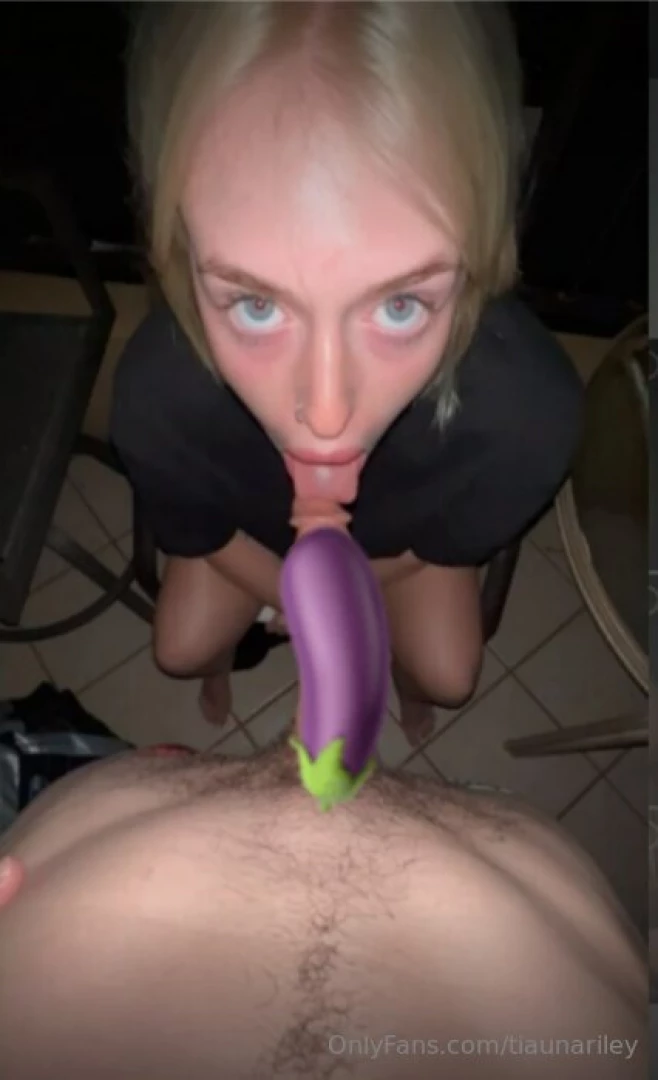 Brand-new sucking my best friend s boyfriend s big dick till he can t 