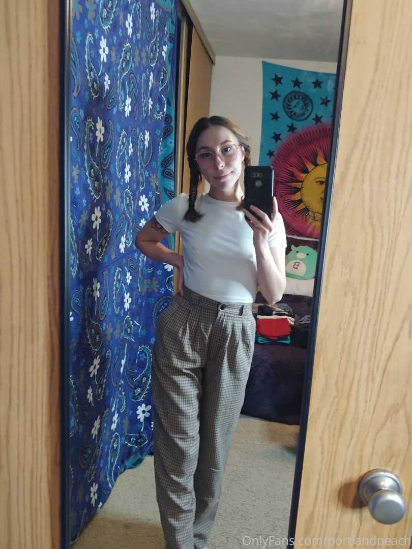 Outfit of the day you ll never catch me wasting a chance to show off 