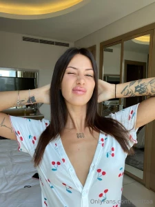 Non prendere in giro il mio pigiama con le ciliegie