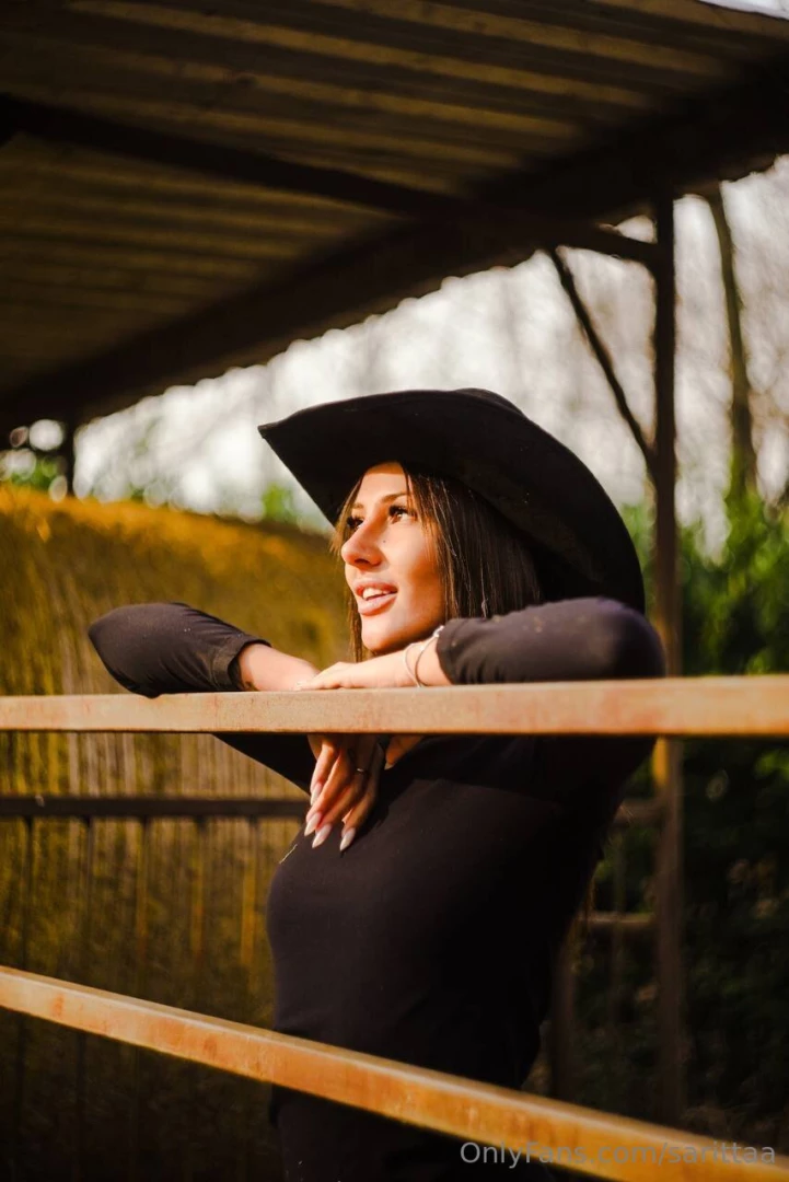 Me in versione cowgirl vuoi essere il mio cowboy regalo una mia foto 