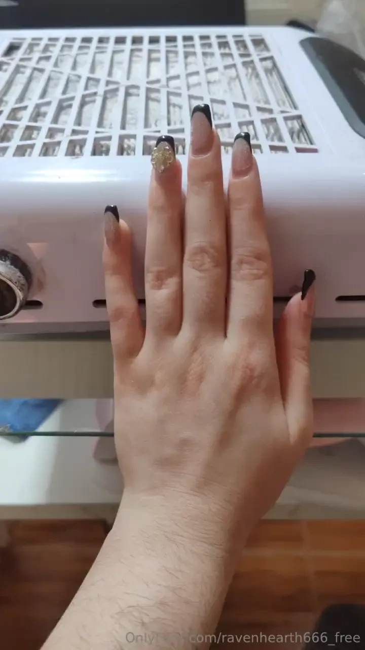 Nail change 
