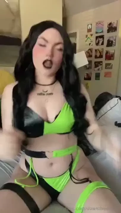 Shego loves to put on a show for you 