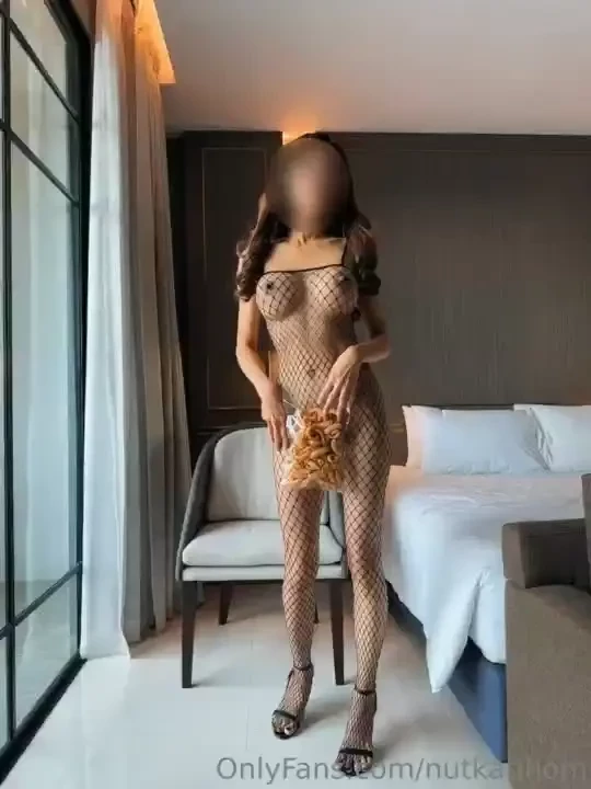 I don t have a caption but i have crispy pork skin 