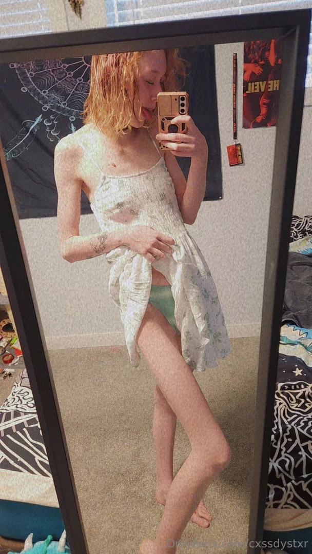 Or do you like this new dress better 