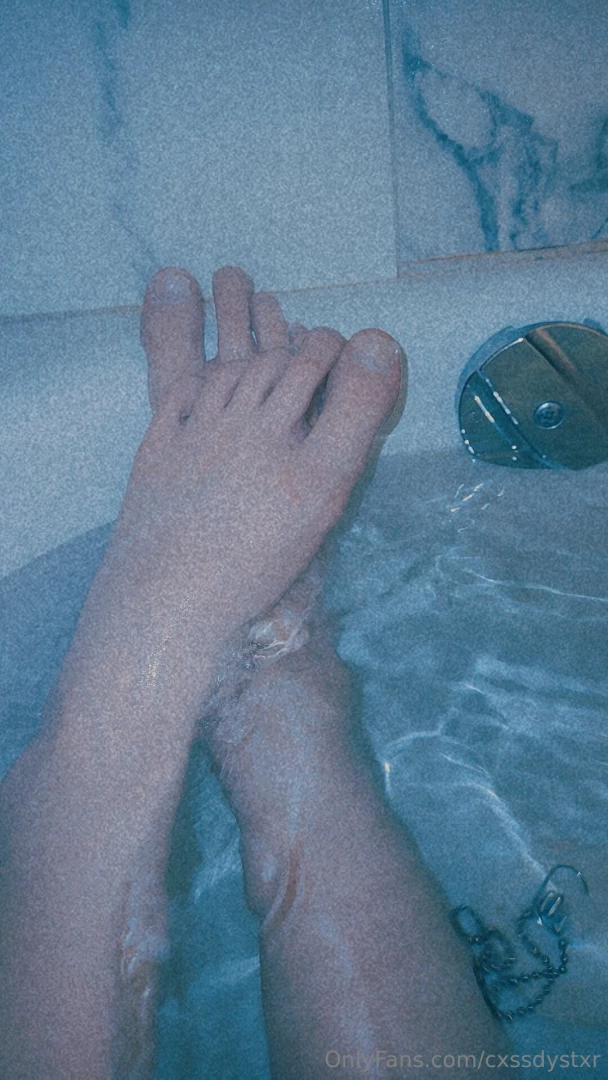 Out of water and in the water any feet lovers here let me know so i part 1 