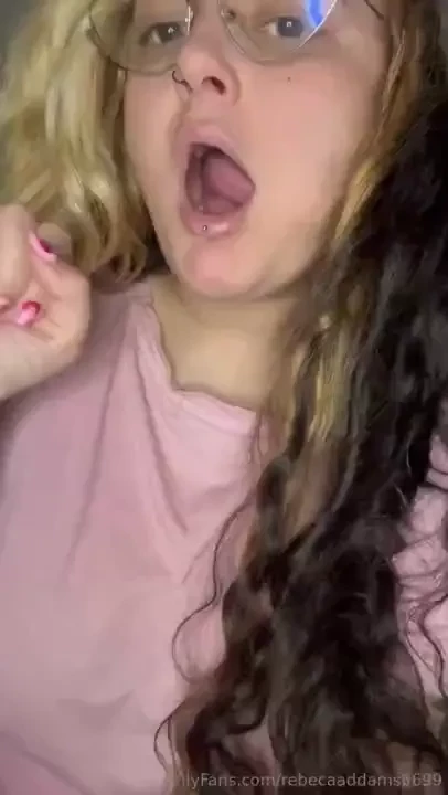 Send me a dick pic and i ll tell you what i d do with it 