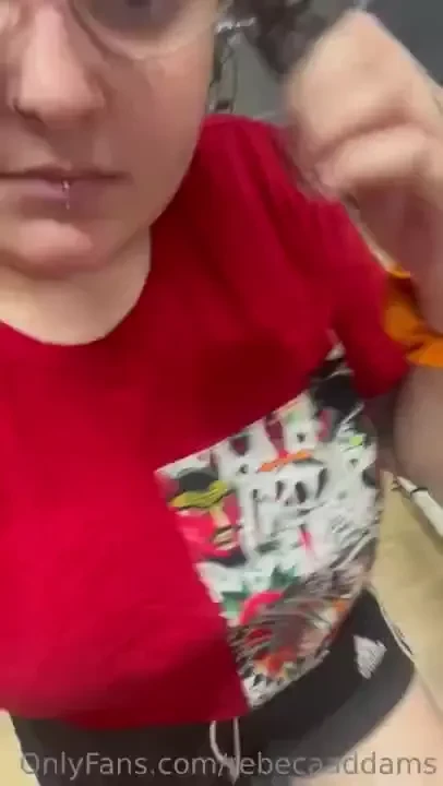 I m so sweaty from the gym do you like me like this you d be surprised 