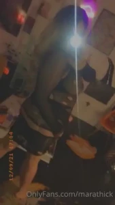 She know she a baddie she showin her panties 2021