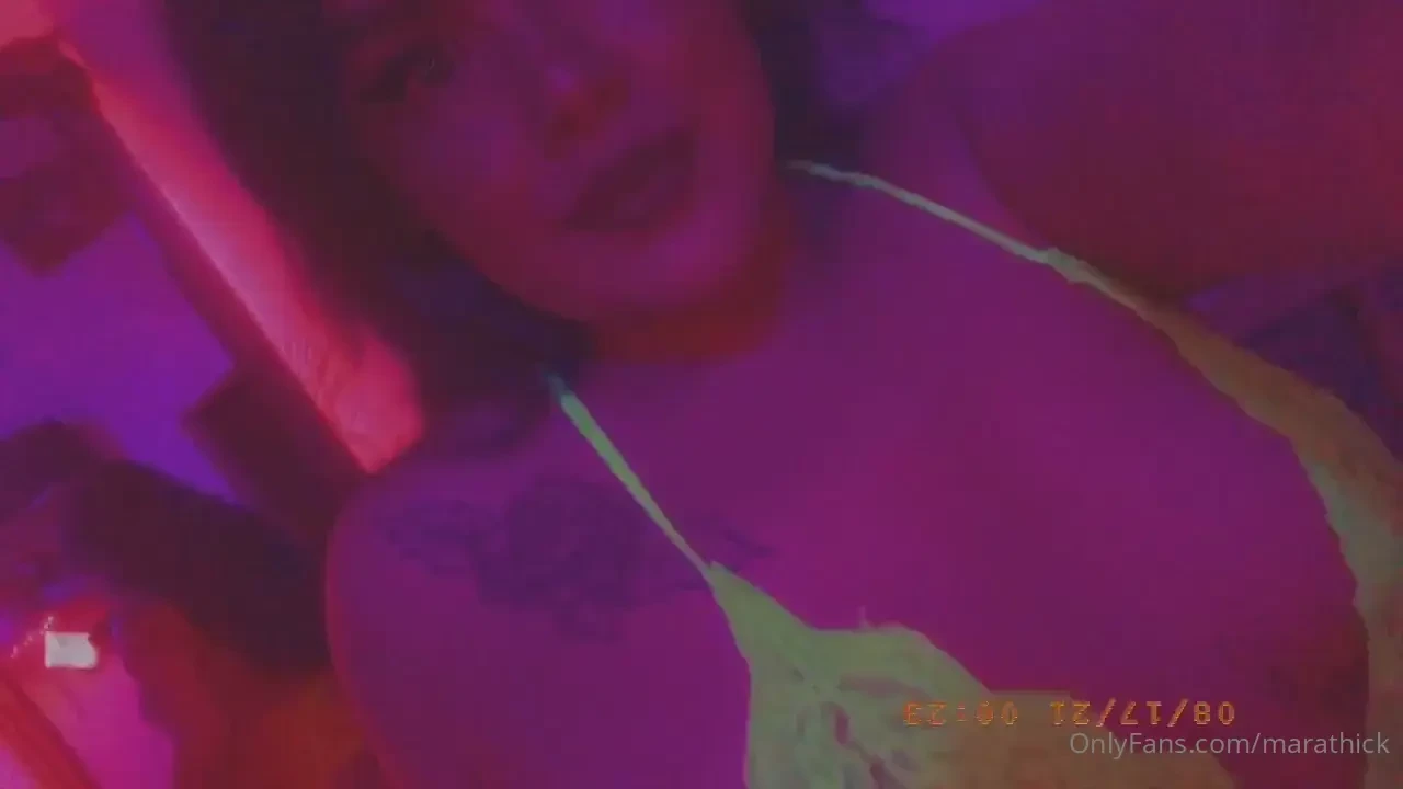 I love me a colorful room light 