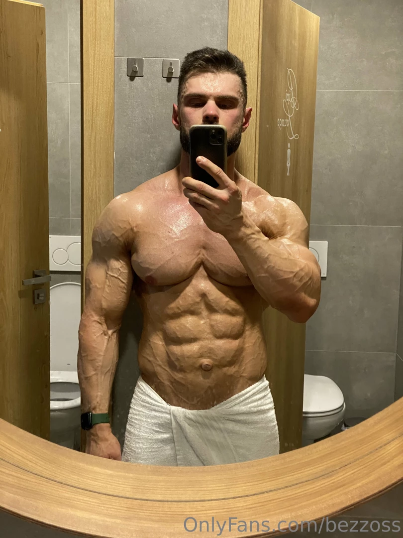 Let s play whoever makes the biggest donation will get any 3 videos 