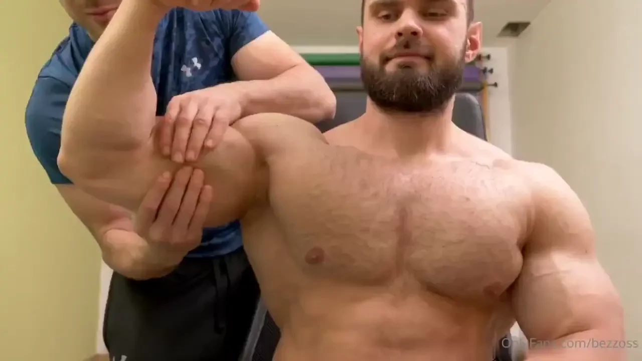 Muscle worship 