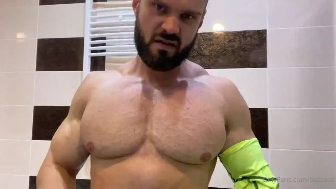 Cheeky posing that made me sweat and of course i took a shower my of 