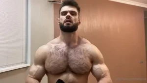 Video 28 - big beautiful muscles