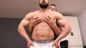 Muscle worship part 1