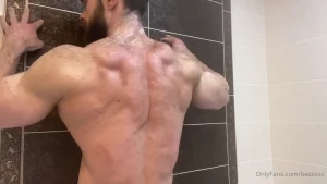 In the shower 2 38min