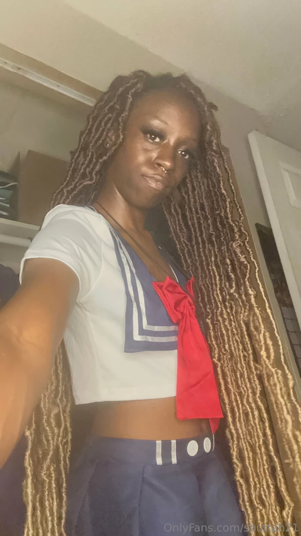 Wanna see me take this off or fuck myself in it part 2 