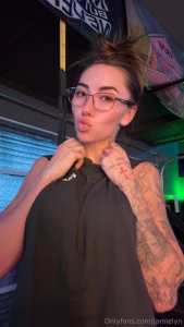 Check your dms to see this top come off