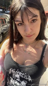 I cut my hair today uwu