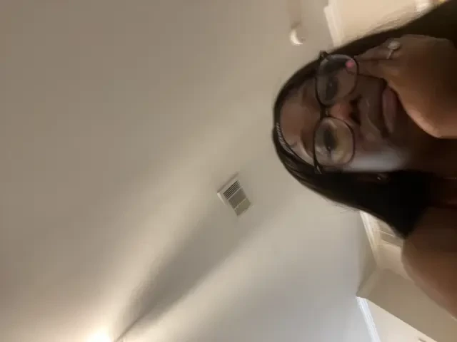 Stream started at 01 05 2022 06 10 pm should i fuck or suck his dick 