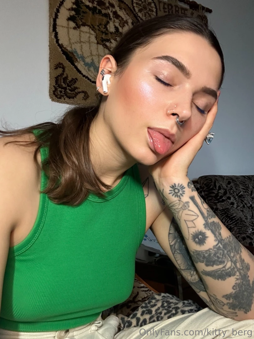 Now i m living like in a black eyed peas song but instead of a party i part 1 