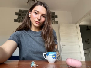 Tea bed and netflix - these are my plans for today