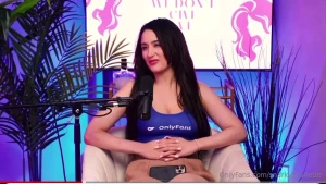 Clip from the podcast now follow thenewqueenofcomedyvip amp