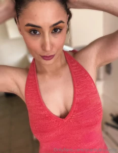 Hi there i m live my dms are messed up ugh 5 gets a pic 10 free vip