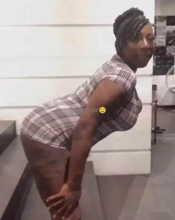 Feeling cute might flirt later 