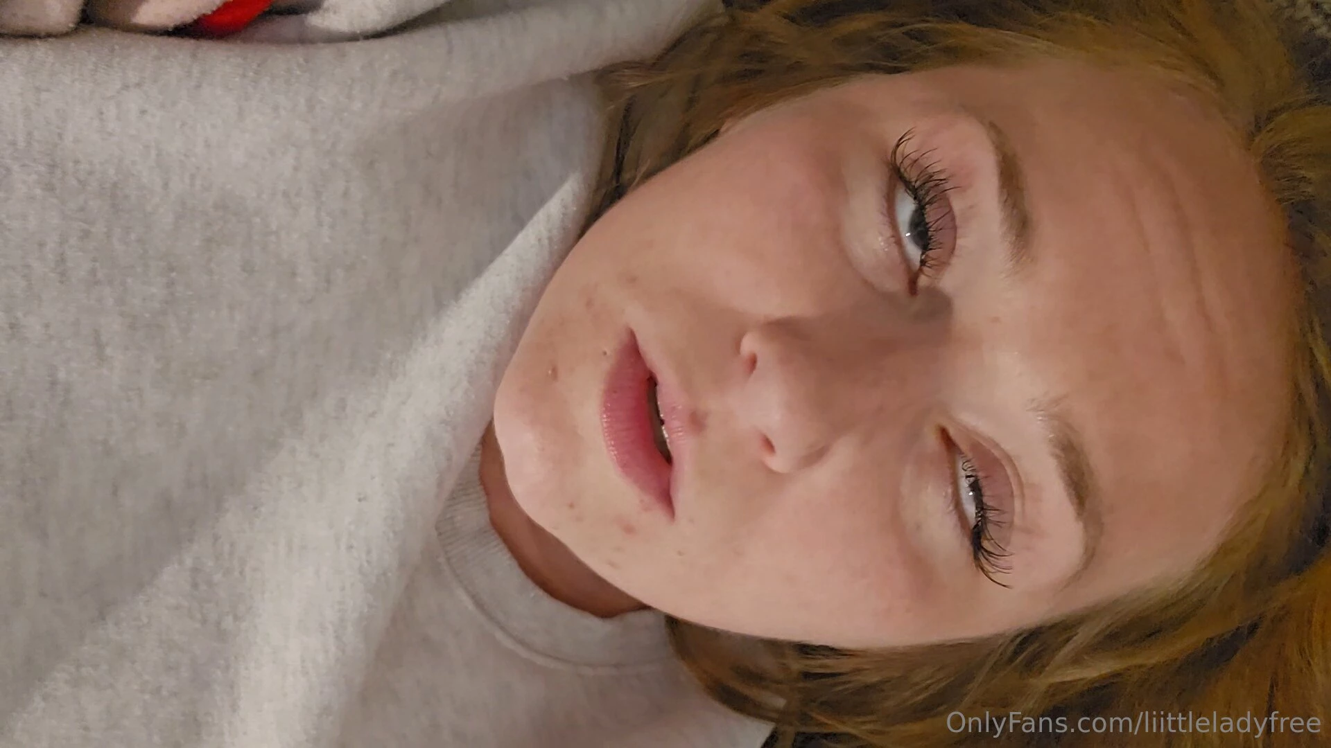 I had 5 minutes alone i set up my fuck machine and had several nice 