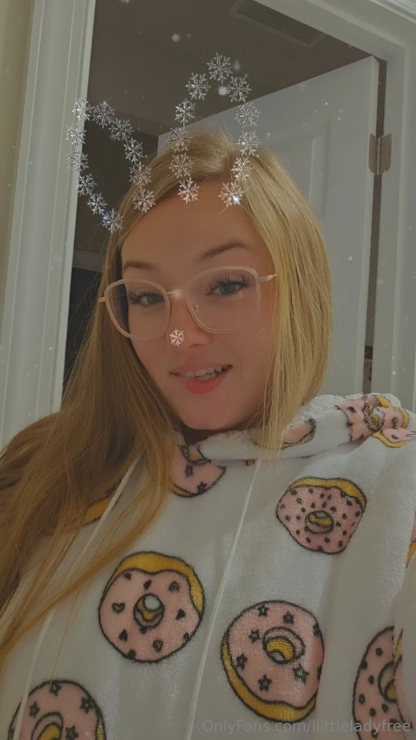 Cozy in this cold weather 