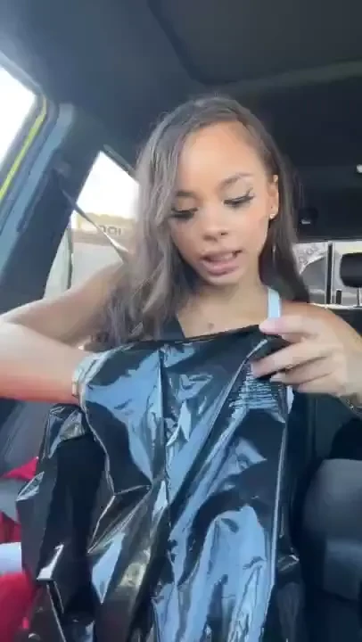 Stream started at 05 04 2023 10 46 pm hiii i went to the sex store and 