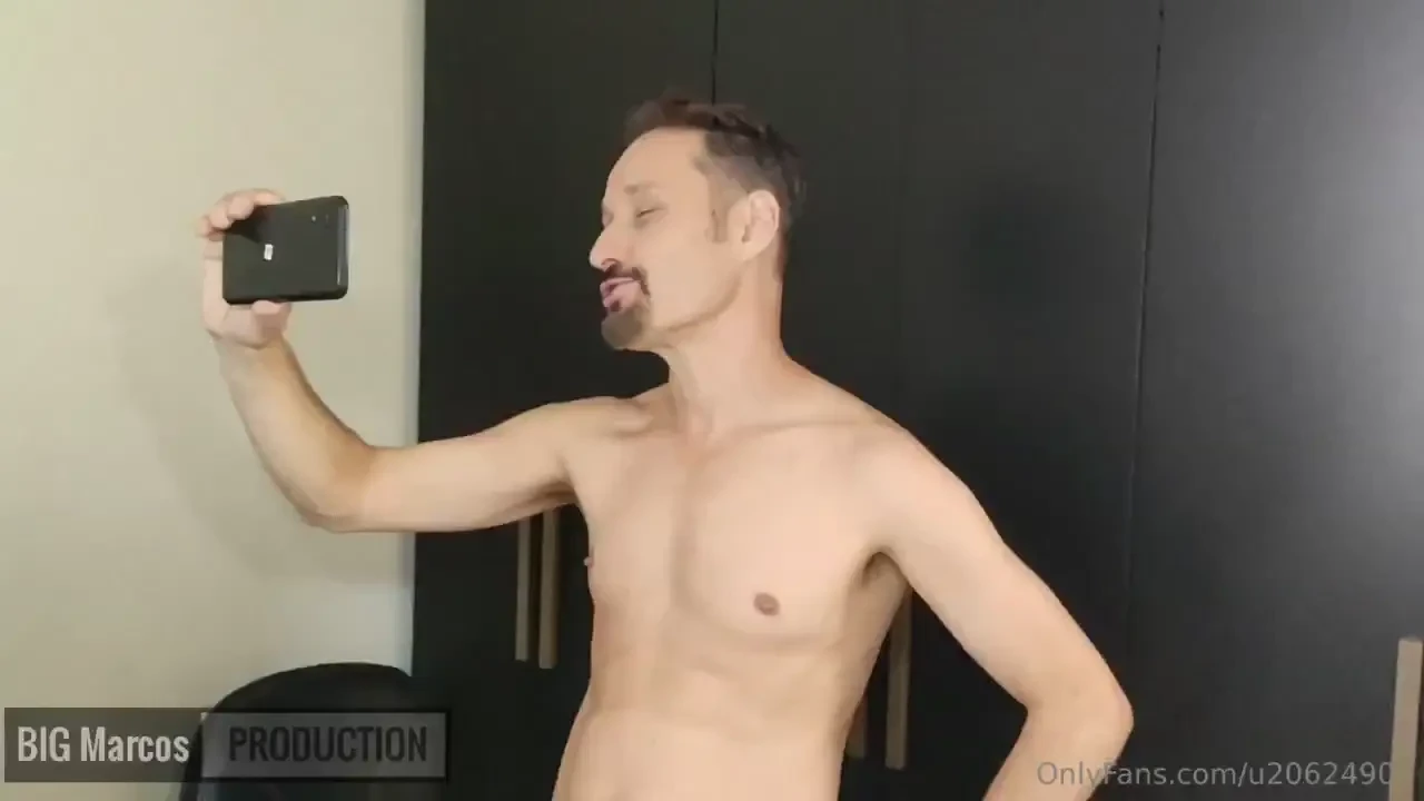 Big marcos dando rola no cuzinho peludo do professordotadu - parte 1 