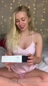 2 videos 2 orgasms here i put kegel balls in my ass and pussy and play