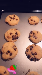 I got flowers that clearly for a fairy and made cookies would you like