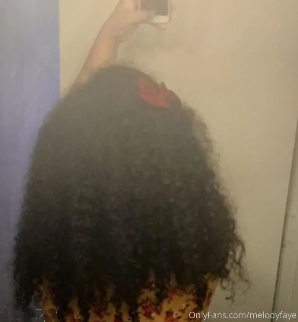 I tried to take a picture of my hair cause it was so cute for 