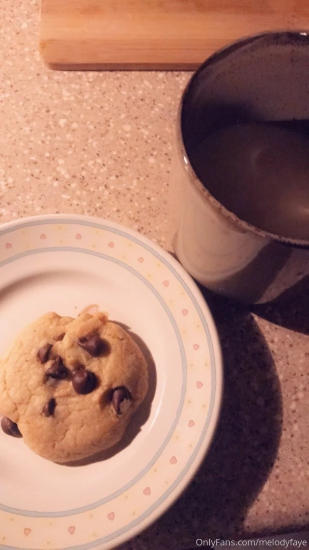 I got flowers that clearly for a fairy and made cookies would you like part 1 