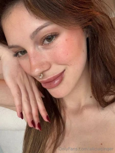 Https onlyfans com 1841348374 aliciaginger following up on the topic