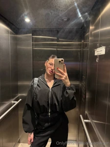 Spent 15 minutes hanging out with an elevator a little stressful and a