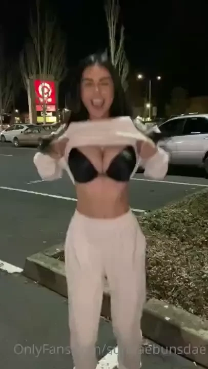 Lowkey i love public sex 