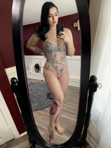 How amazing is this body suit that i m doing a shoot in today