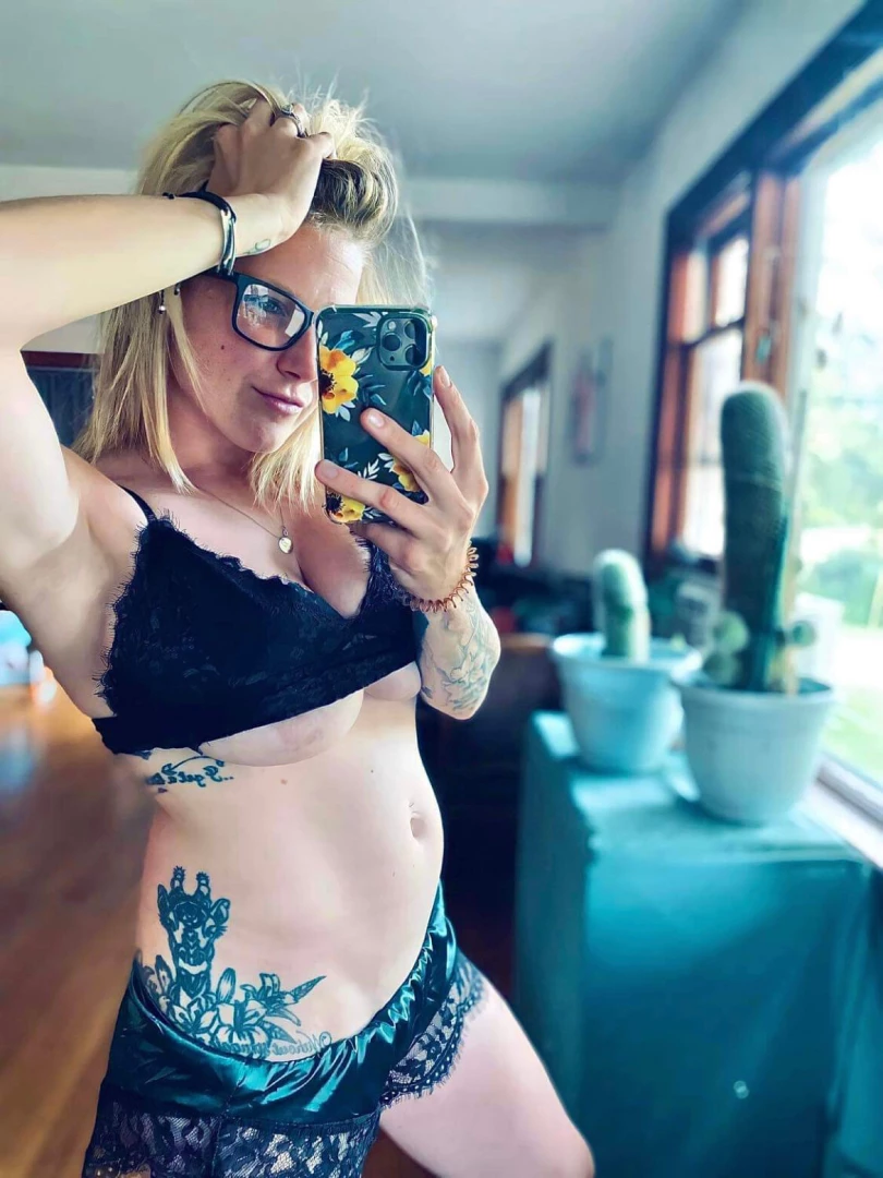 Sub to spicypancake212 she s got content check out her page for all 