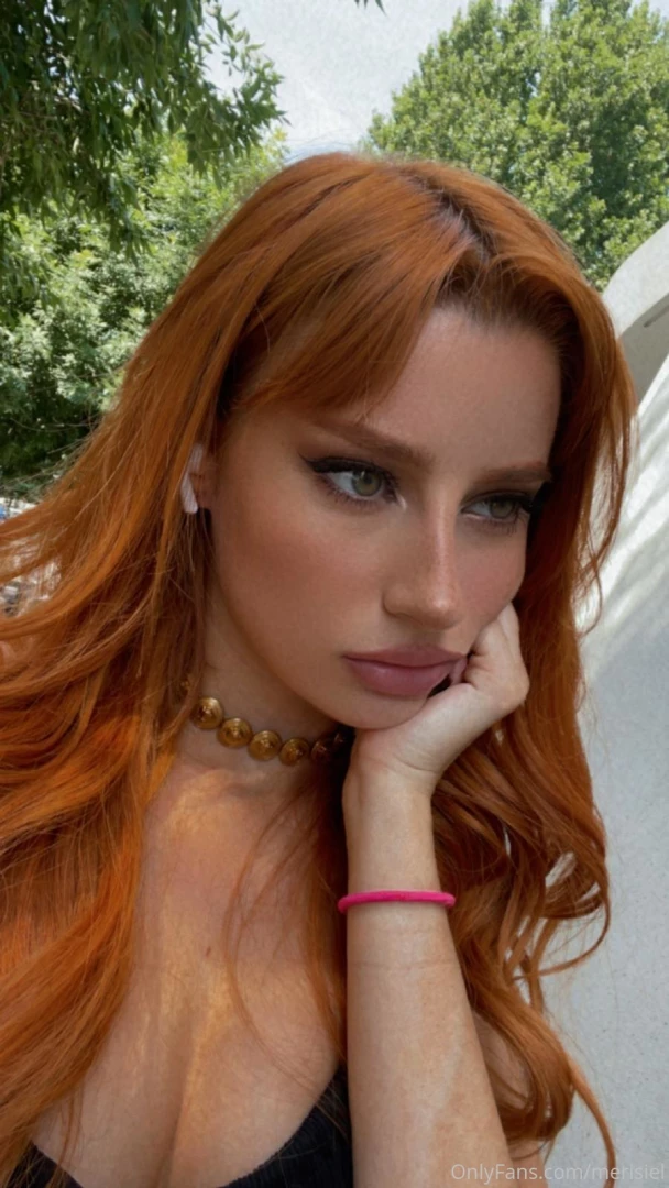 Mmmmmmh voglio far vincere qualcosa di speciale a qualcuno di voi ma 