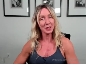 Online right now cum chat with me 10 min - 5 min minimum