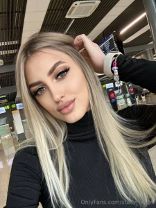 This kinky_ella1 beauty loves to masturbate on camera and in front of