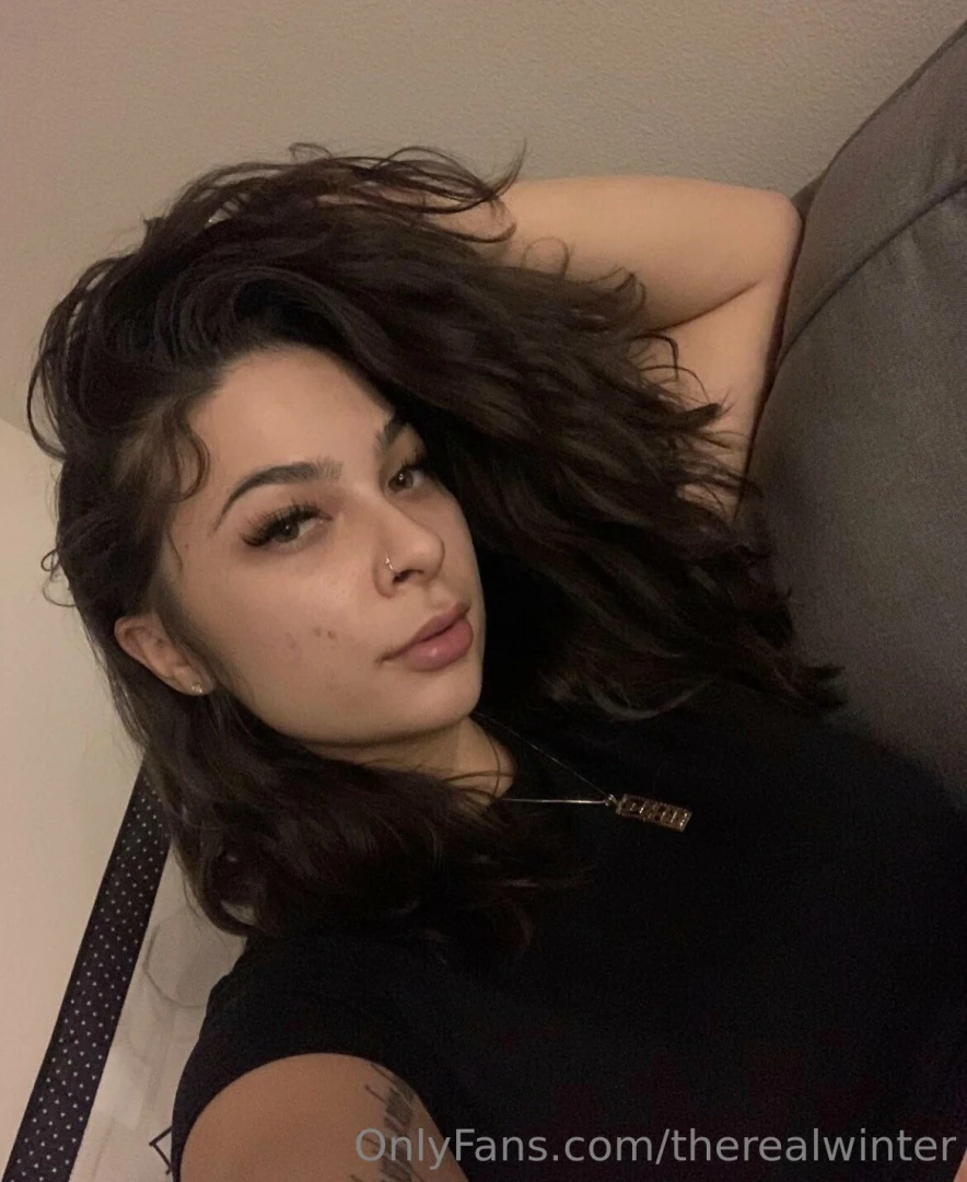 Fresh out of dreams and straight into your thoughts 