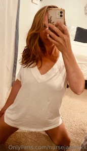 What would make this picture sexier